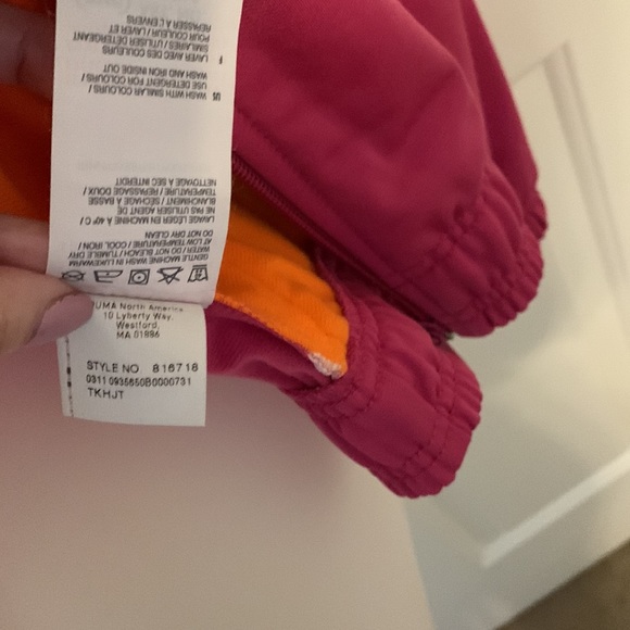 Puma pre loved jacket. Size small. - Picture 9 of 10